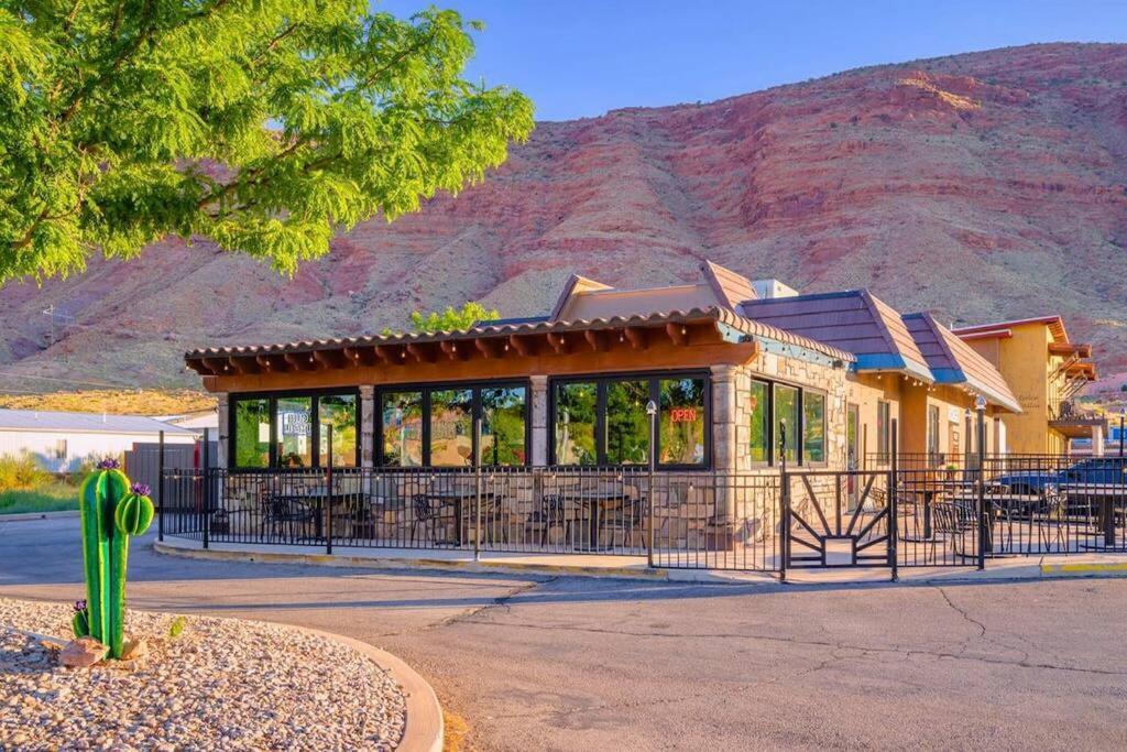 Luxury Downtown Rental - La Dolce Vita Villa #4 Moab Buitenkant foto
